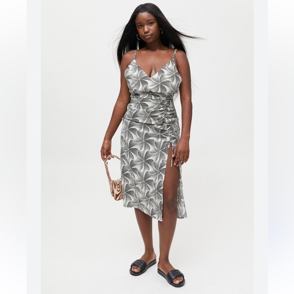 Urban Outfitters Dresses & Skirts - Urban Outfitters Black White Printed Ruched Midi Dress Tie Back Cutout Small